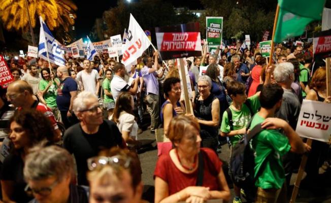 تظاهرة وسط "تل أبيب" احتجاجاً على سياسة نتنياهو