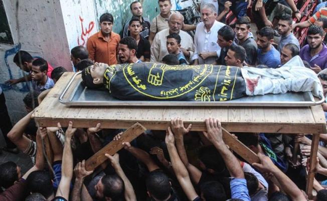 أحد شهداء غزة بمواجهات أمس مع العدو 