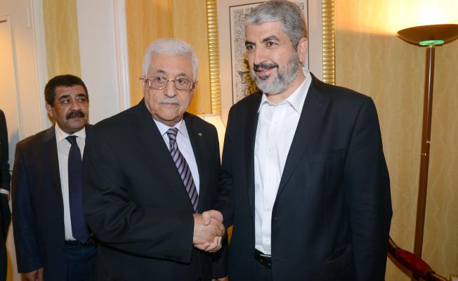 محمود عباس وخالد مشعل