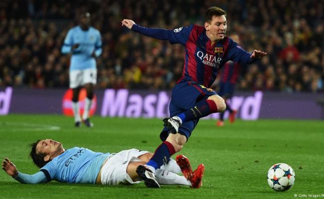 من مباراة برشلونه وسيتي 