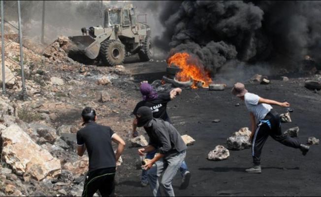 خلال المواجهات بين العدو والفلسطينيين