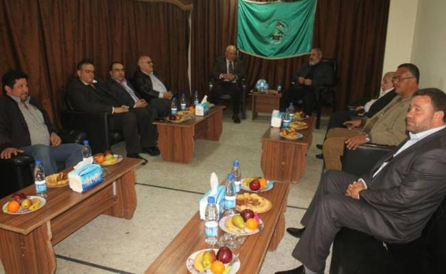 جمال سليمان يستقبل وفد تيار المستقبل