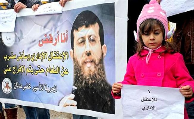 صور للشيخ الاسير خضر عدنان