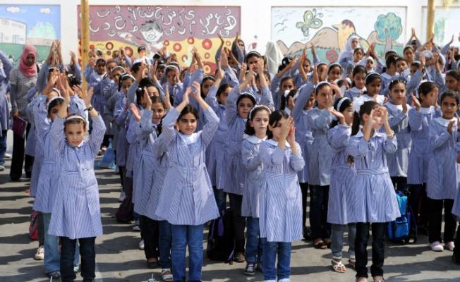 طلاب مدارس "الأونروا"