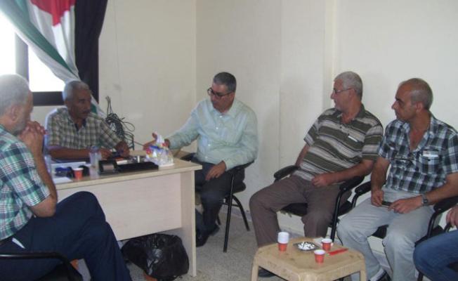 لقاء بين الخطيب واللجنة الشعبية في "عين الحلوة"