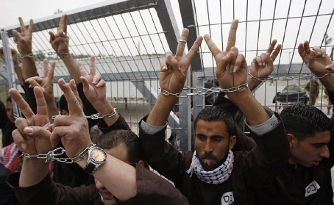 فلسطينيون في سجون الاحتلال
