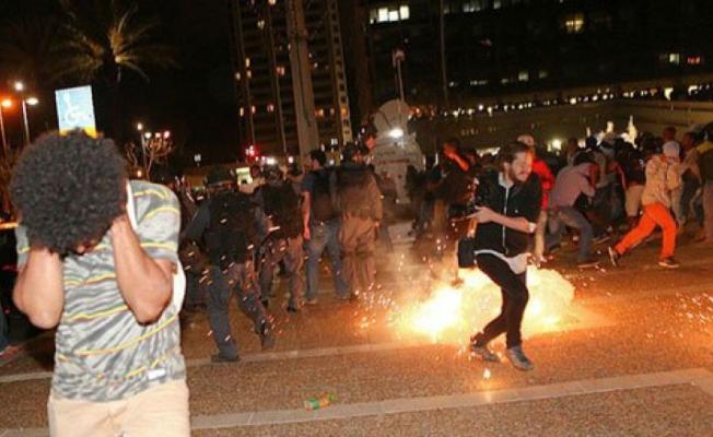 لقطة من تفريق المظاهرات