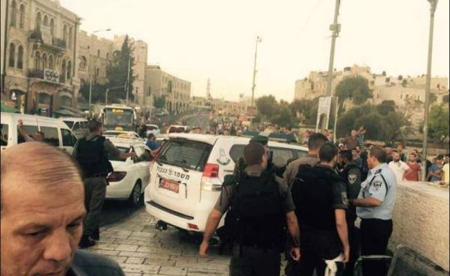 أثناء ضرب فلسطين لإسرائيلي ببلطة