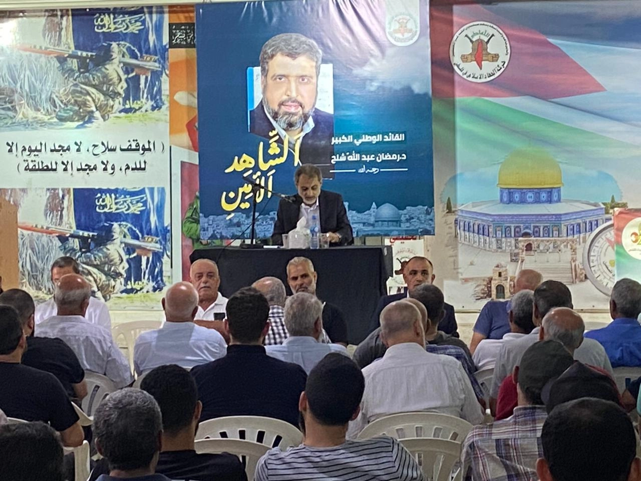 من الندوة 2