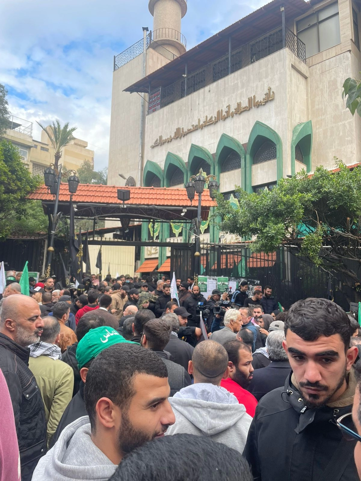 من تشييع العاروري