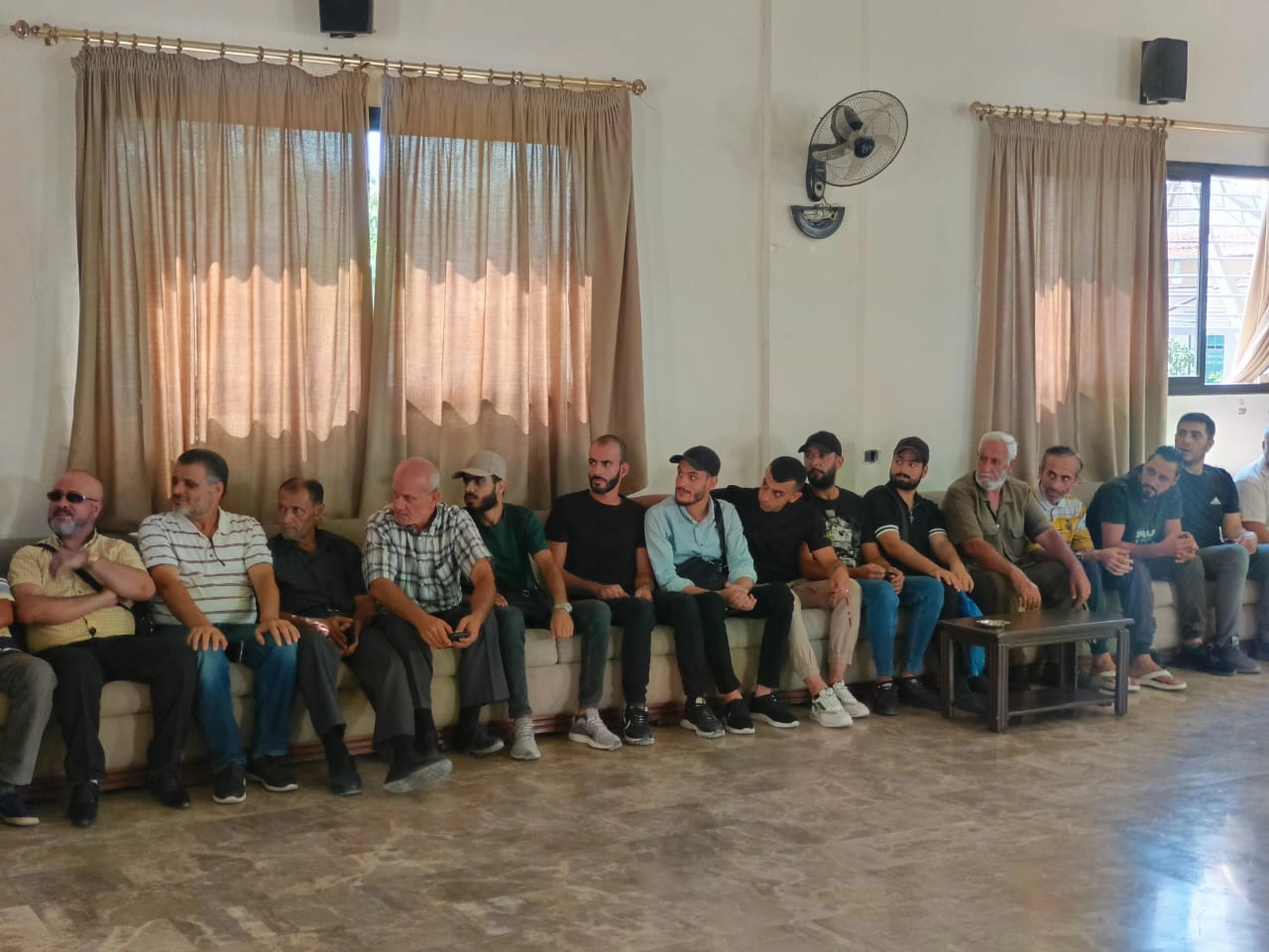 من اللقاء في المنية