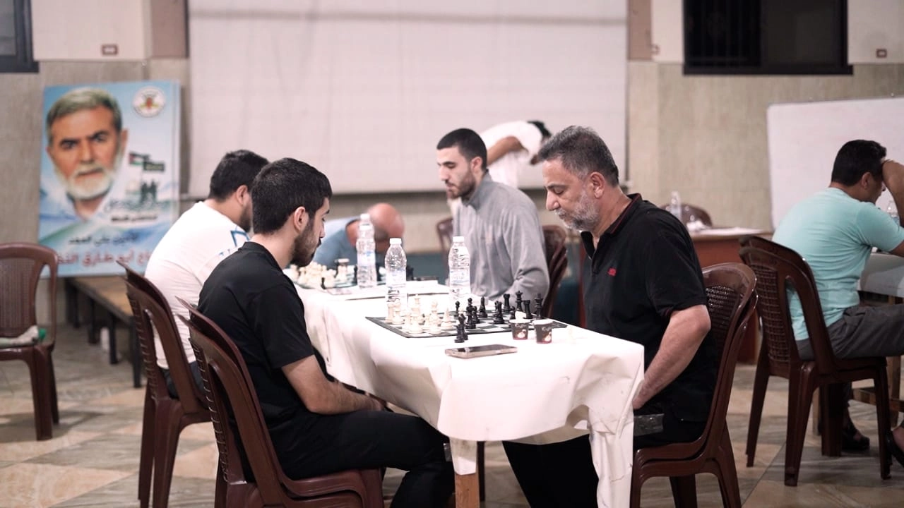 خلال الاحتفال التكريمي في مخيم نهر البارد 4