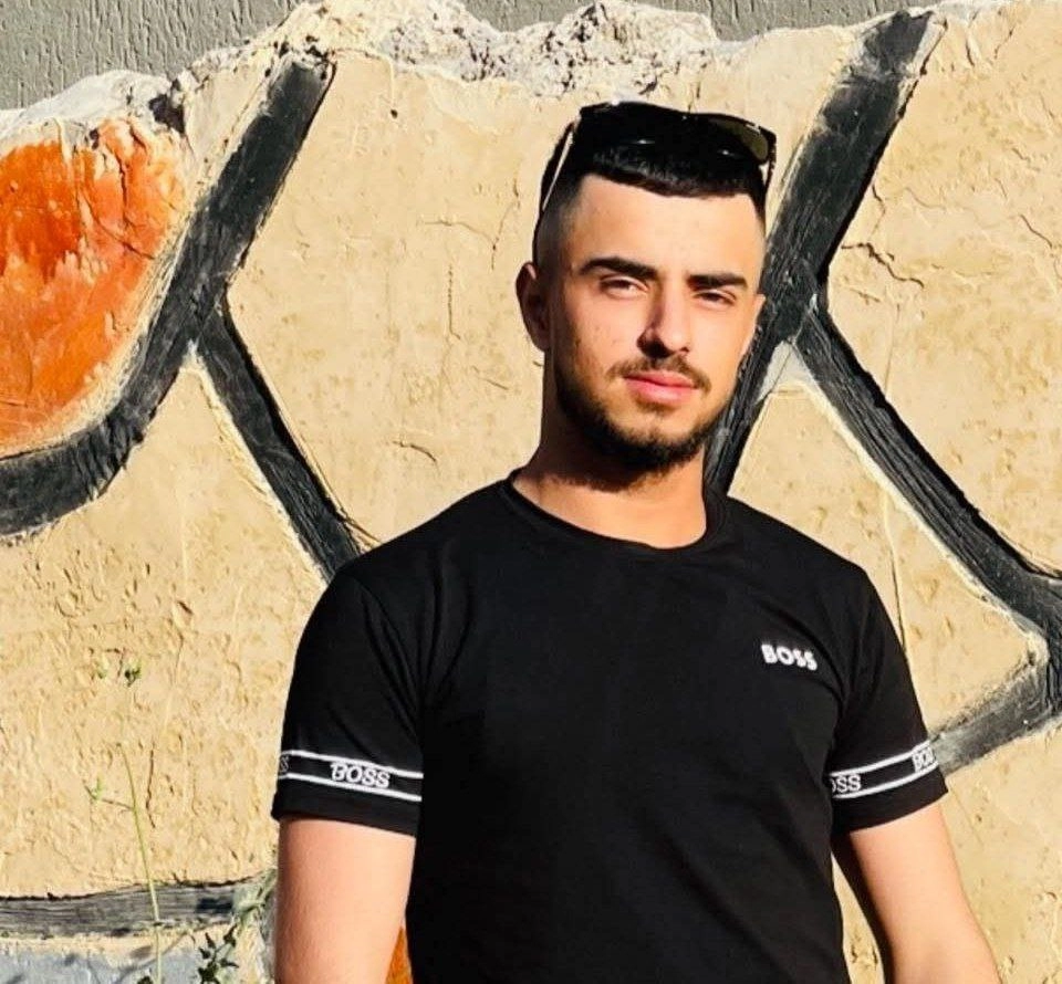 الشهيد الشاب أحمد سائد شحادة زيود