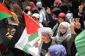 نساء المخيمات 3