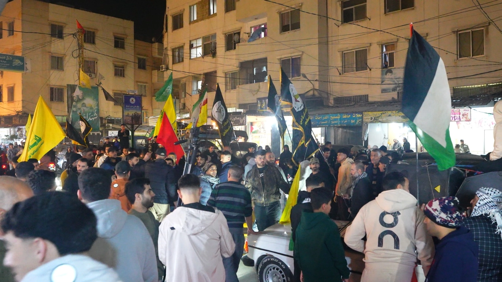 خلال المسيرة في البارد 6