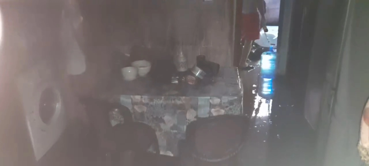 الحريق في نهر البارد